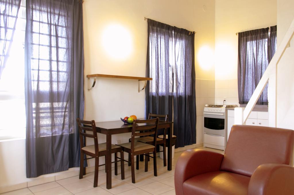 Orange Rembrandt Studio Apartments วิลเลมสตัด ภายนอก รูปภาพ
