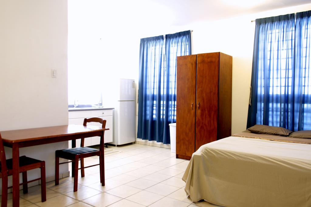 Orange Rembrandt Studio Apartments วิลเลมสตัด ภายนอก รูปภาพ