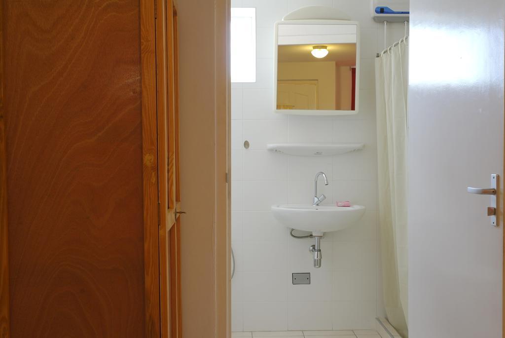 Orange Rembrandt Studio Apartments วิลเลมสตัด ภายนอก รูปภาพ